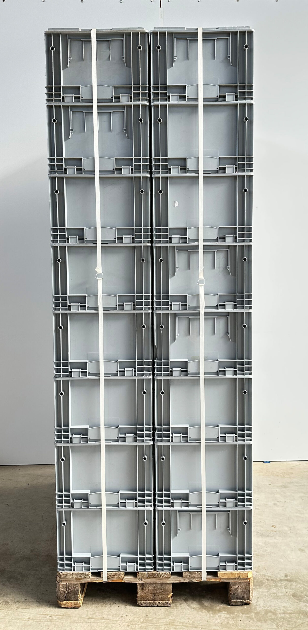 Gebraucht (Grau)