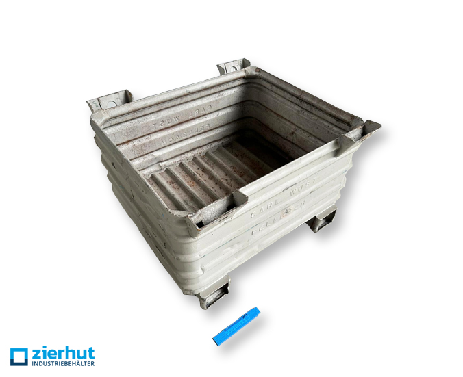 Gebraucht (Grau)