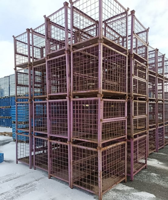 Gitterbehälter aus Stahl lackiert Großladungsträger 1200x800x1000
